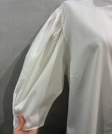 Middle Puff Sleeve Band Collar Blouse WH