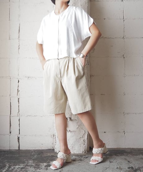 Collarless Cropped Shirt WH