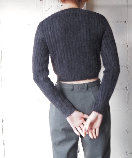 Cropped Shaggy Knit BK