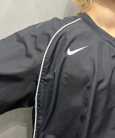NIKE Piping Design Nylon Pullover BK