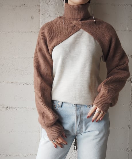 Turtle Neck Sleeve Knit BE