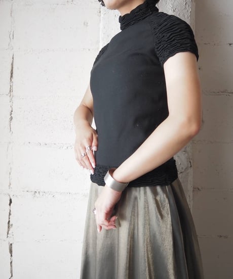 Gather Design Mock Neck Knit BK