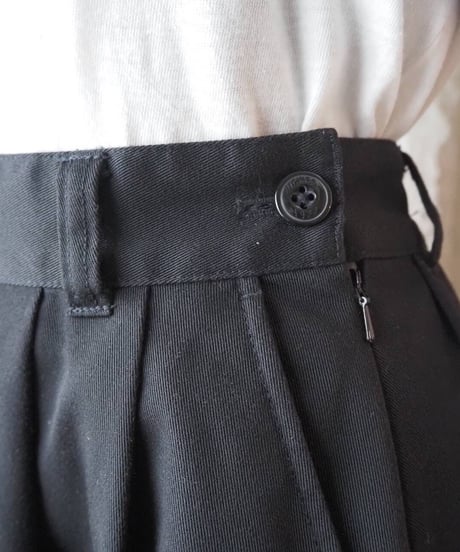 Dickies 2tuck flare skirt BK