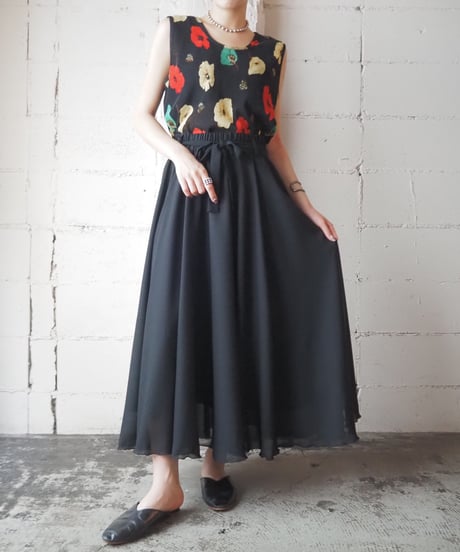 Flower Pattern Pleated Blouse BKREYE