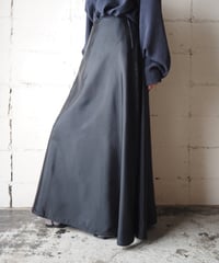 Nylon Flared Long Skirt BK