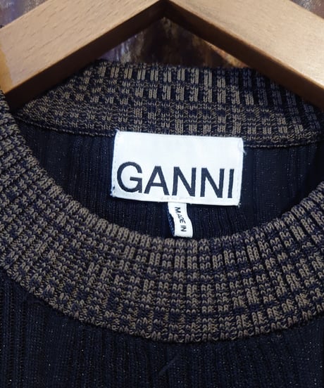 GANNI Bicolor Rib Knit BKKA