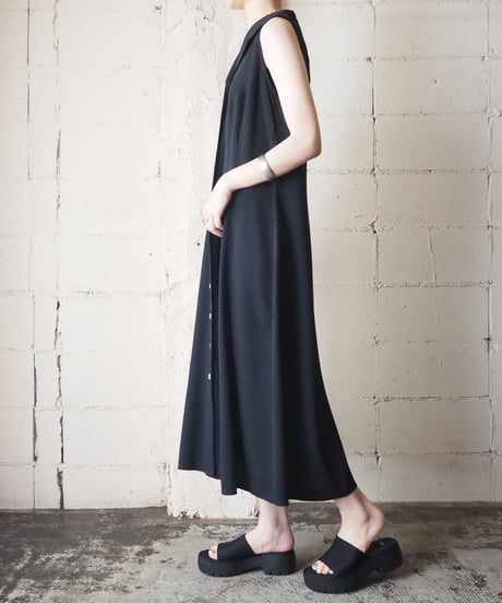 Back Design Open Collar Dress BK