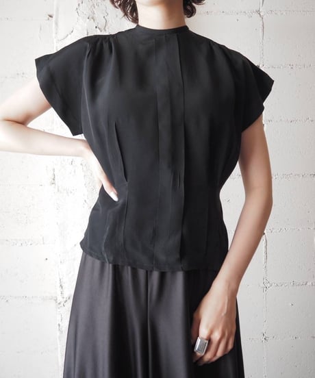 Shoulder Gather Collarless Blouse BK