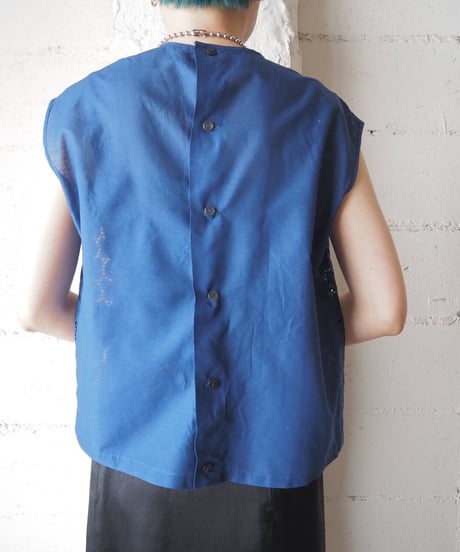 Sleeveless Front Lace Shirt BL