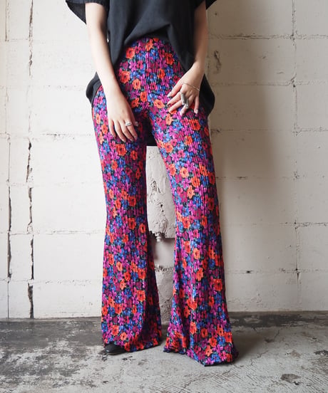 Flower Pattern Pleated Flared Pants PI OR PUR
