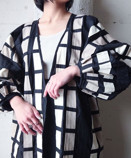Volume Sleeve Tape Jacket BKWH