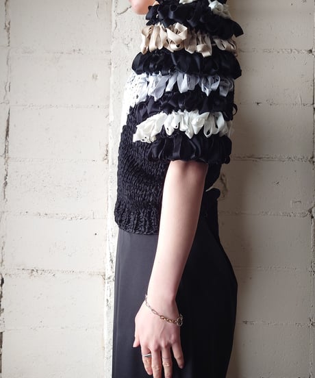 Loop Ribbon Sleeve Knit BKBE