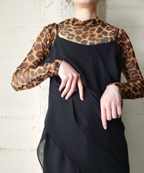 Escargot Line Camisole Dress BK
