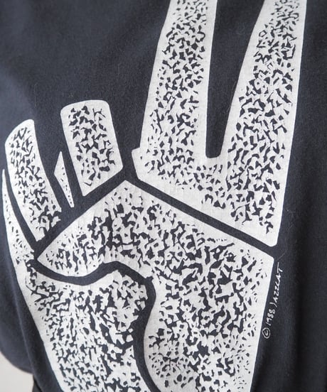 1980's Jazz Cat Finger Tee BK