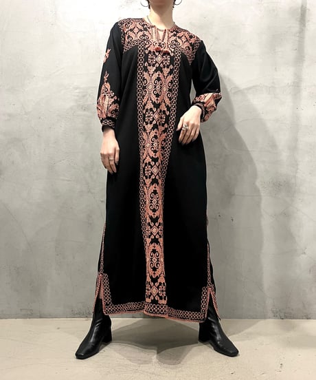 Volume Sleeve Embroidery Dress BKPI