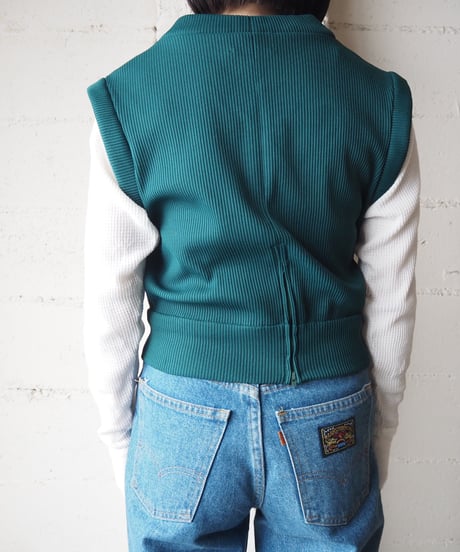 Vneck  Short Knit Vest GN
