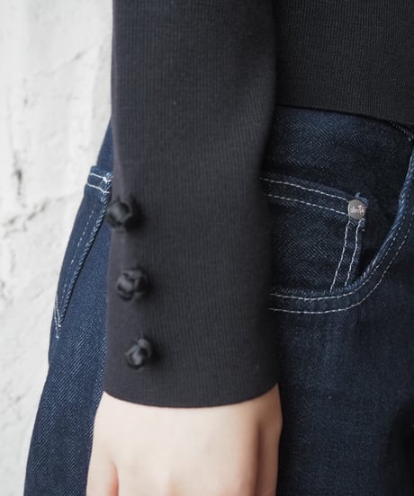 Peekaboo Design Knit BK