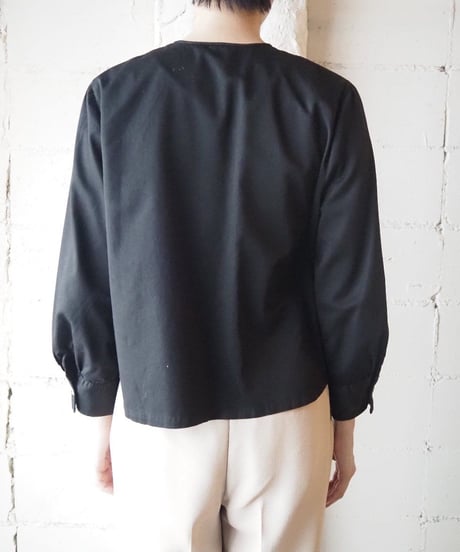 1960's EURO Collarless Embroidery Blouse BK