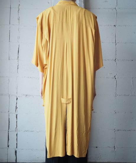 Tuck Sleeve Long Shirt YE