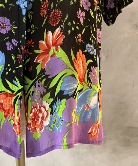 Flower Pattern Short Sleeve Shear Blouse BKBL