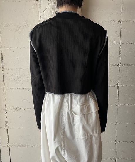 White  Stitch Wide Silhouette Cutsewn BK
