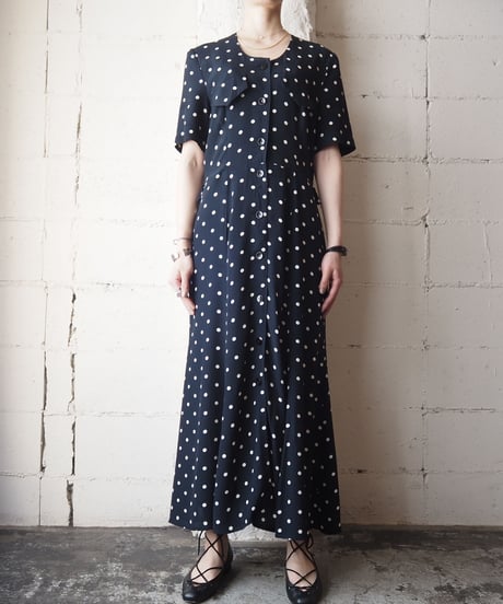 Collarless Dot Dress BKWH