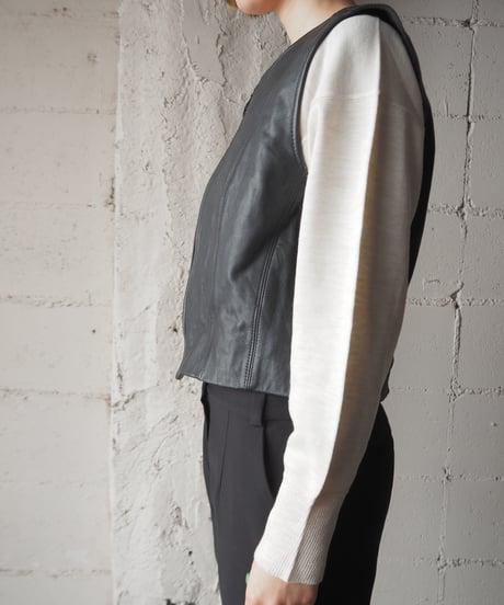 Zip Up Leather Vest BK