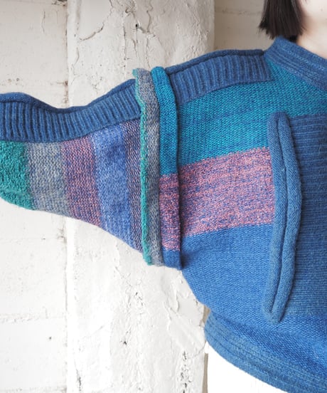 Color-Block Dolman Sleeve Sweater BL