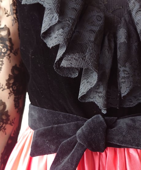 Lace×Satin×Velour Frilled Dress BKPI