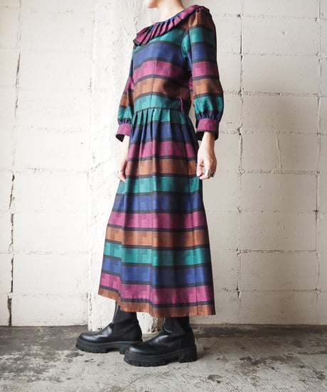 Pleated Collar Colorful Border Dress BKPIORGN