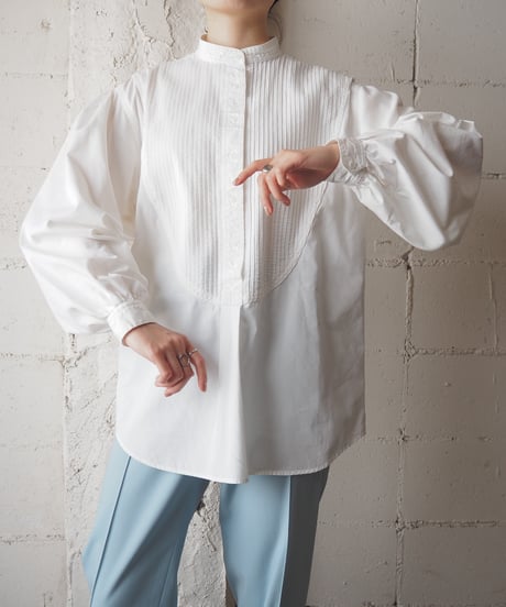 Pintuck  Stand Collar Shirt WH