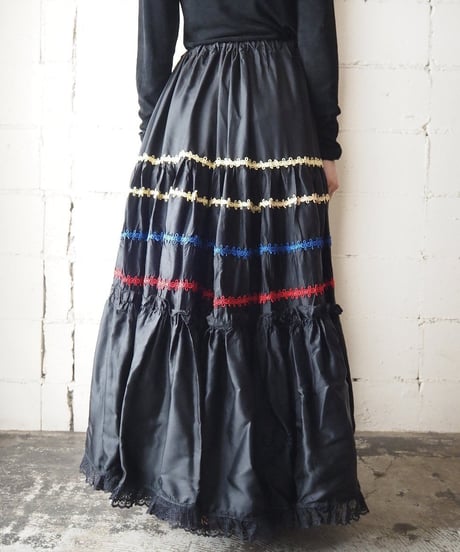Volume  Tiered Skirt  BK