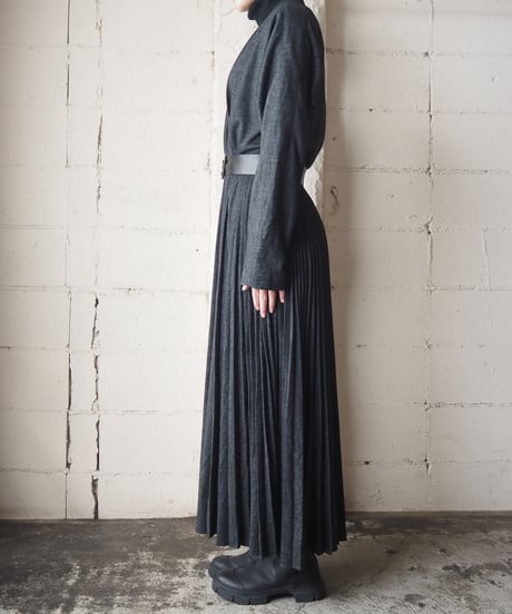 1970's Pleated Vneck Dress GR