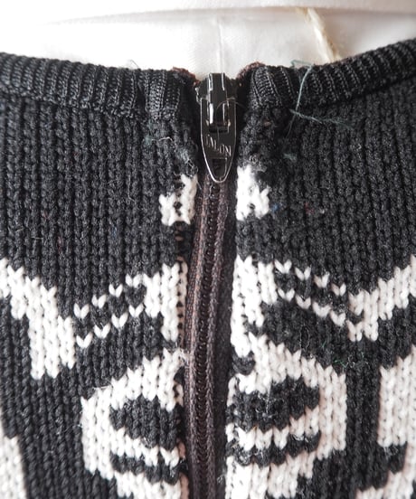 1970's People Pattern Short Sleeve Knit BKWH