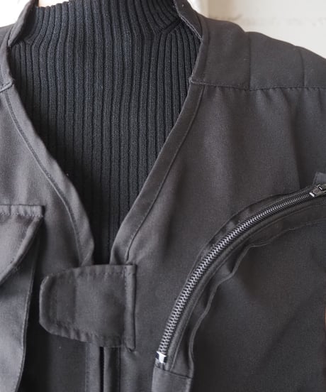Many Pocket Tech Vest BK