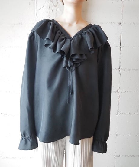 Fril Collar Silk Blouse BK