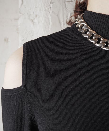 Shoulder Cutout MockNeck Knit BK