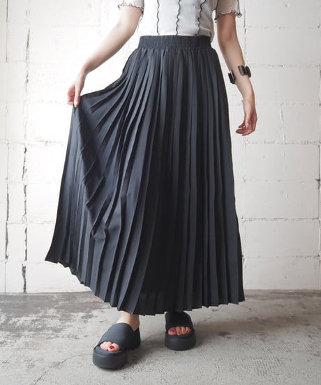 Pleated Easy Long Skirt BK