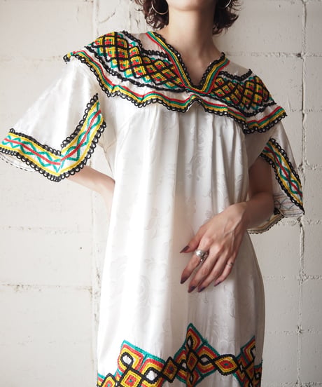 1960's Vintage Embroidery Dress WHRE