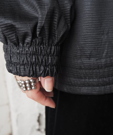 Gather Cuffs Volume sleeve Shirt BK