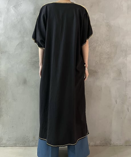 Embroidery S/S Dress BKGD