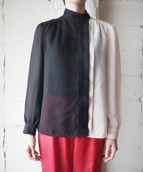 Bicolor Pleated Blouse BKWH