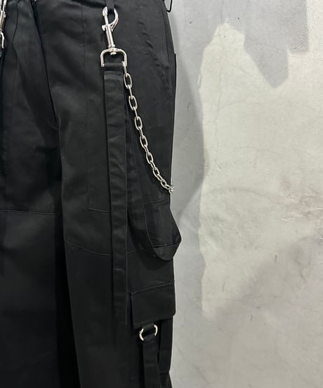 Wide Cargo Pants with Chain BK