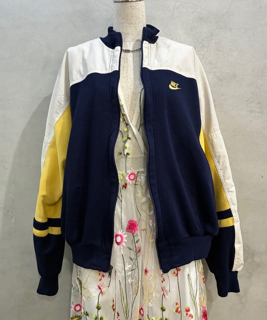 69c113a6393dc32679191819
