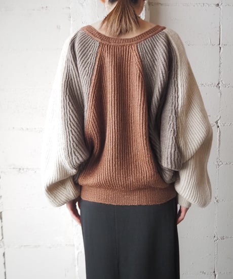 1980's Tricolor Dolman Sleeve Sweater BRGRIV