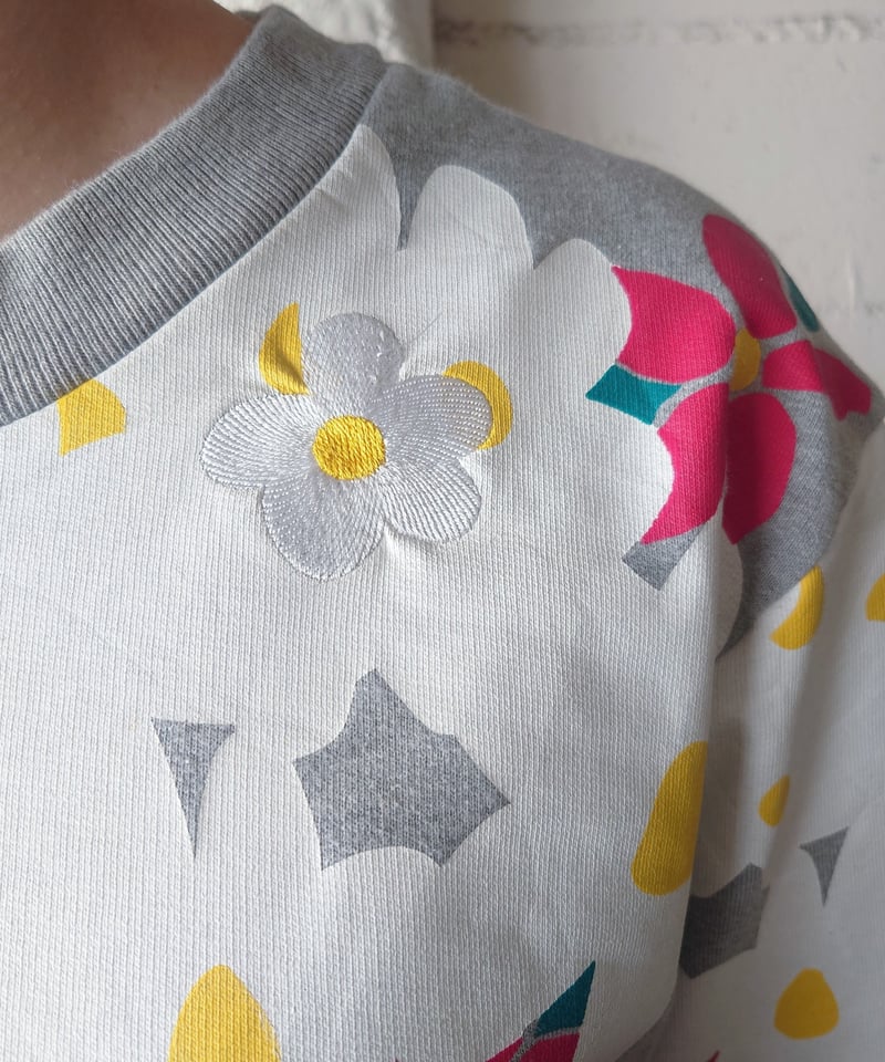 adidas PHARRELL WILLIAMS Flower Embroidery Swea
