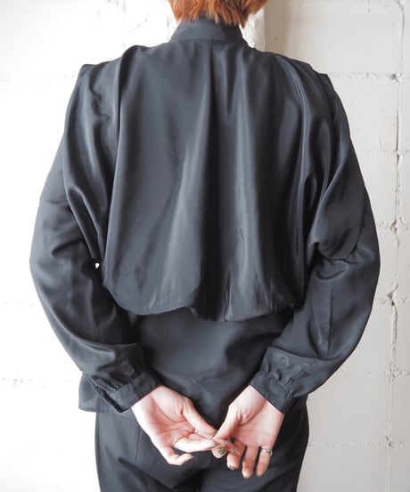 Tuck Design Blouse BK