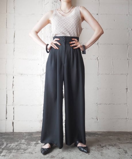 Wide Tuck Pants BK