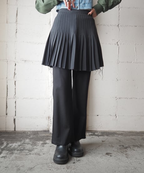 Theory Cutoff Pleated Mini Skirt DGR