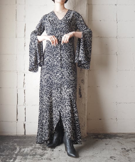 Slit Sleeves Long Dress BKWH
